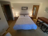 West side dog-friendly cozy studio w/ private yard