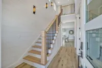 Bright airy lakeside home in gated community