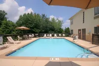 Best Western Kernersville - Pools