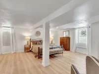 Pet and kid friendly home in Henrietta Hotels in Henrietta