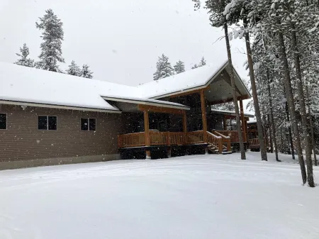 Moose Tracks Inn: Family Friendly and Wheelchair Accessible.