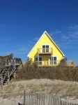 Oceanfront - Sunny inside and out!