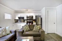 Newly Renovated Casita in Mesa, King-Sized Bed and Lightening Fast WiFi