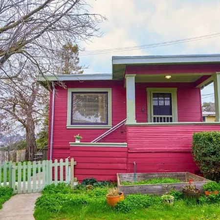 Waterfront Boutique Bungalow Two -Walk to Ferry to San Francisco