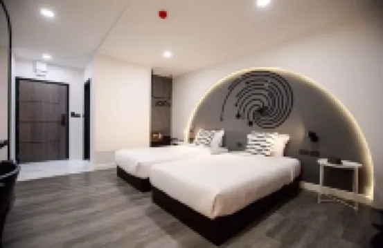 โรงแรมเอสอาร์แกรนด์