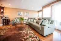 New 4BR Beach Block Home-Location, Location, Location!