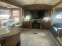 Quiet Glamper on the Lake – Extended Stays Welcome - Homestays