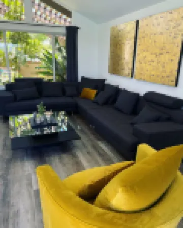 Cheerful four bedroom house with charming view!