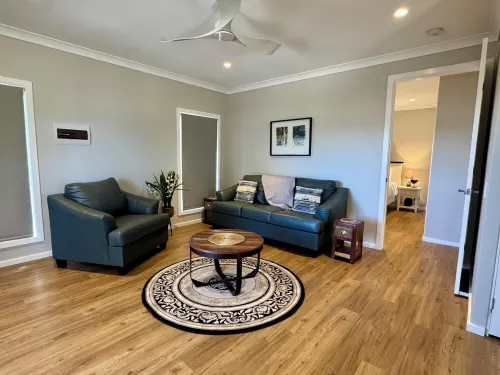 Luxury retreat overlooking Mt Panorama and Bathurst semi-rural surrounds - Bungalows