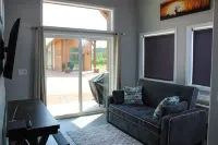 Modern Tiny House in Apple Orchard w/Mountain View! Between Zion and Bryce