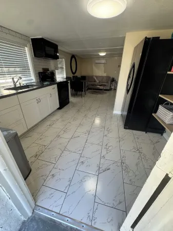 Cozy 2-bedroom apartment 3 mins away fromTampa Int’l airport