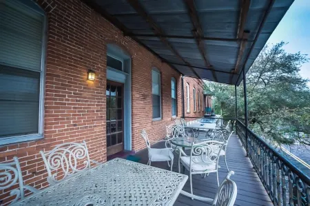 Historic Loft in the Heart of Ybor City in Tampa- Close to everything!