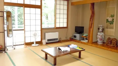 Urugi Sasayuriso Отели рядом с достопримечательностью «Chausuyamakogen Ski Area»