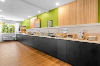 Spark by Hilton Modesto - breakfast
