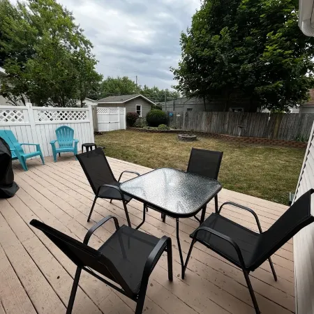 Devils Lake Cottage Dock Private Fenced Yard Grill Yard Games Boat Rental