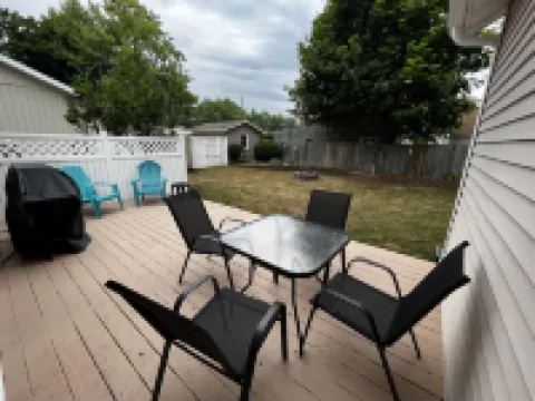 Brb Elm Park Cottage Devils Lake  Fire Pit Grill Private Backyard Dock