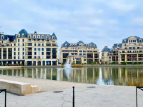 Confort apartment near panorama lake close to Paris クラマールのホテル
