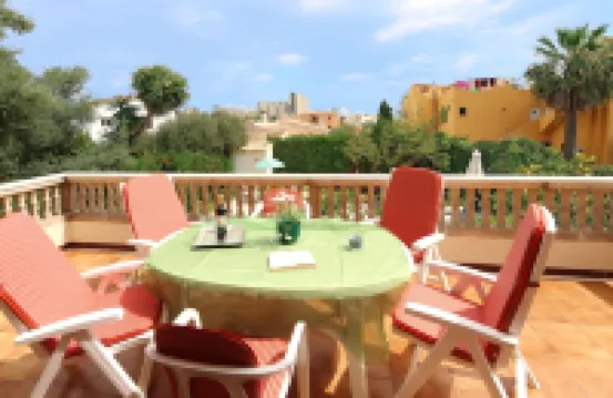 Quiet residential area, beach 300m, pool, rustic kitchen, ideal for families