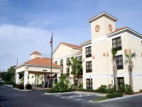 Holiday Inn Express & Suites Clearwater North/Dunedin Hotels in Dunedin