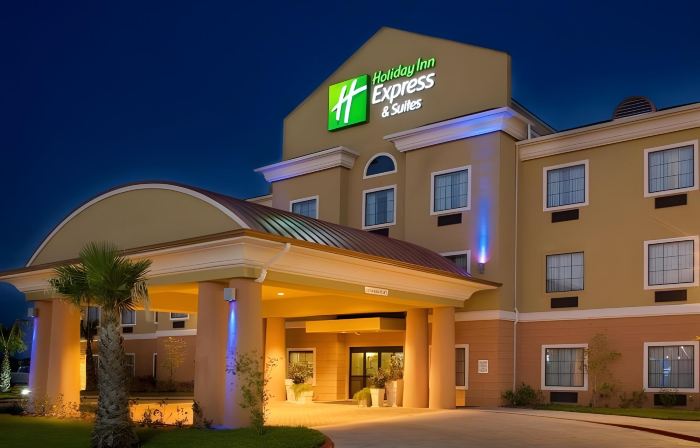 Holiday Inn Express & Suites KINGSVILLE by IHG