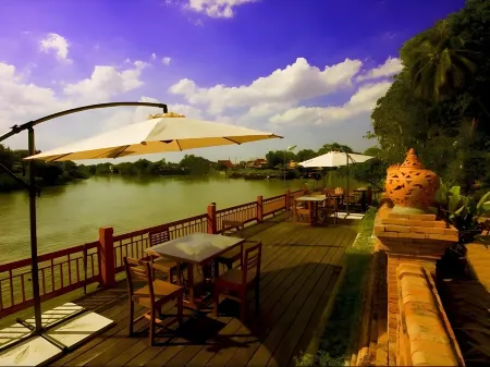 Ruen Tubtim Hotel Отели рядом с достопримечательностью «Wat Tha Ka Rong»