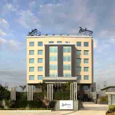 Radisson Chandigarh Zirakpur Hotel Exterior