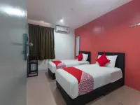 Lux Hotel Hotels in Durian Sebatang