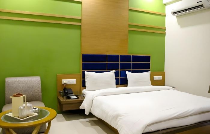 Hotel Apex Inn