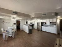 Beautiful 3-bedroom house with an exquisite pool!