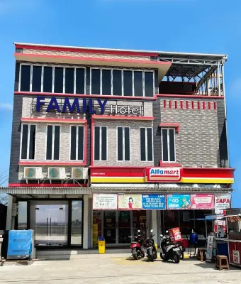 Family Hotel Kuala Tungkal Hotels in Tungkal IV Desa