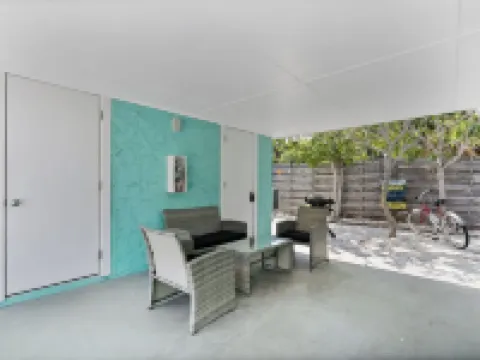 Turtle Walk - Walk to Gorgeous Beach! WALK to 12 different Restaurants! Hoteles en Longboat Key