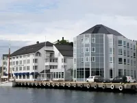 Clarion Hotel Tyholmen Отели в г. 