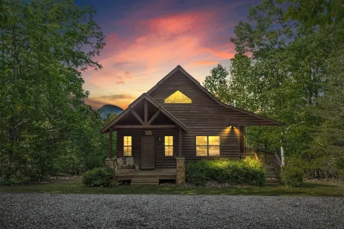 Mountain Views!!  3 Acre privacy, Fiber Optic Internet and more!