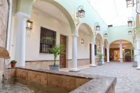 Hostal Garlu - Guest houses