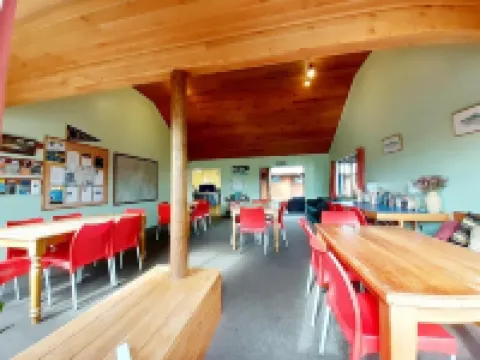 Tongariro河邊放鬆-青年旅社 圖朗伊酒店