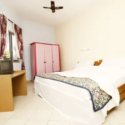 Baobab Holiday Resort Hotels near The Senegambia Tourist Strip