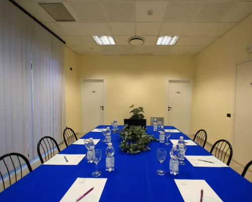 Hotel Eden Fasilitas Bisnis Photos