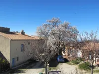 Le Guintrand Hotels in Bedoin