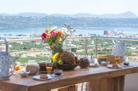 擁有全景海景的Villa Kedria