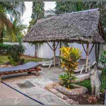 Micmoll Paradise Hotel Exterior