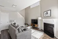 Grand Prairie Amenity-Rich Apartments by Barsala