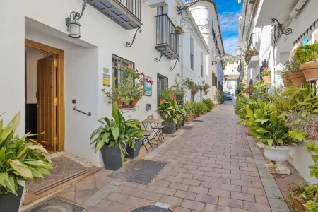 I am la Posada Hotel and Apartment Отели рядом с достопримечательностью «Памятник Коломаресу»