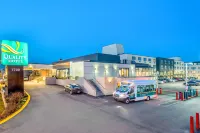 Quality Hotel Dorval Aeroport - parcheggio