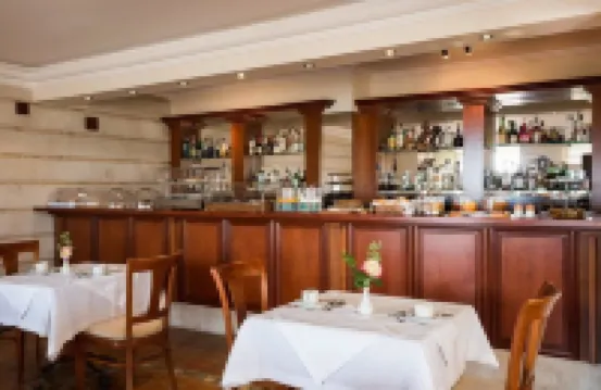 Andreolas Luxury Suites