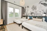 Paradise Palace Best Rooftop in Htx w Hot Tub