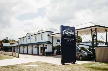 Colonial Motel Richmond Отели в г. Маунтин Лагун