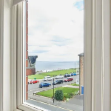 Host & Stay - Emerald Hideaway