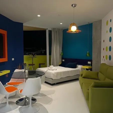 Lahola Glam Suites