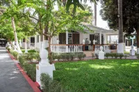 Coconut Residence & Spa Hotels near QCITY LEISURE COMPLEX