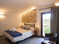 Mas Aguilo Hotels near Cala Bot